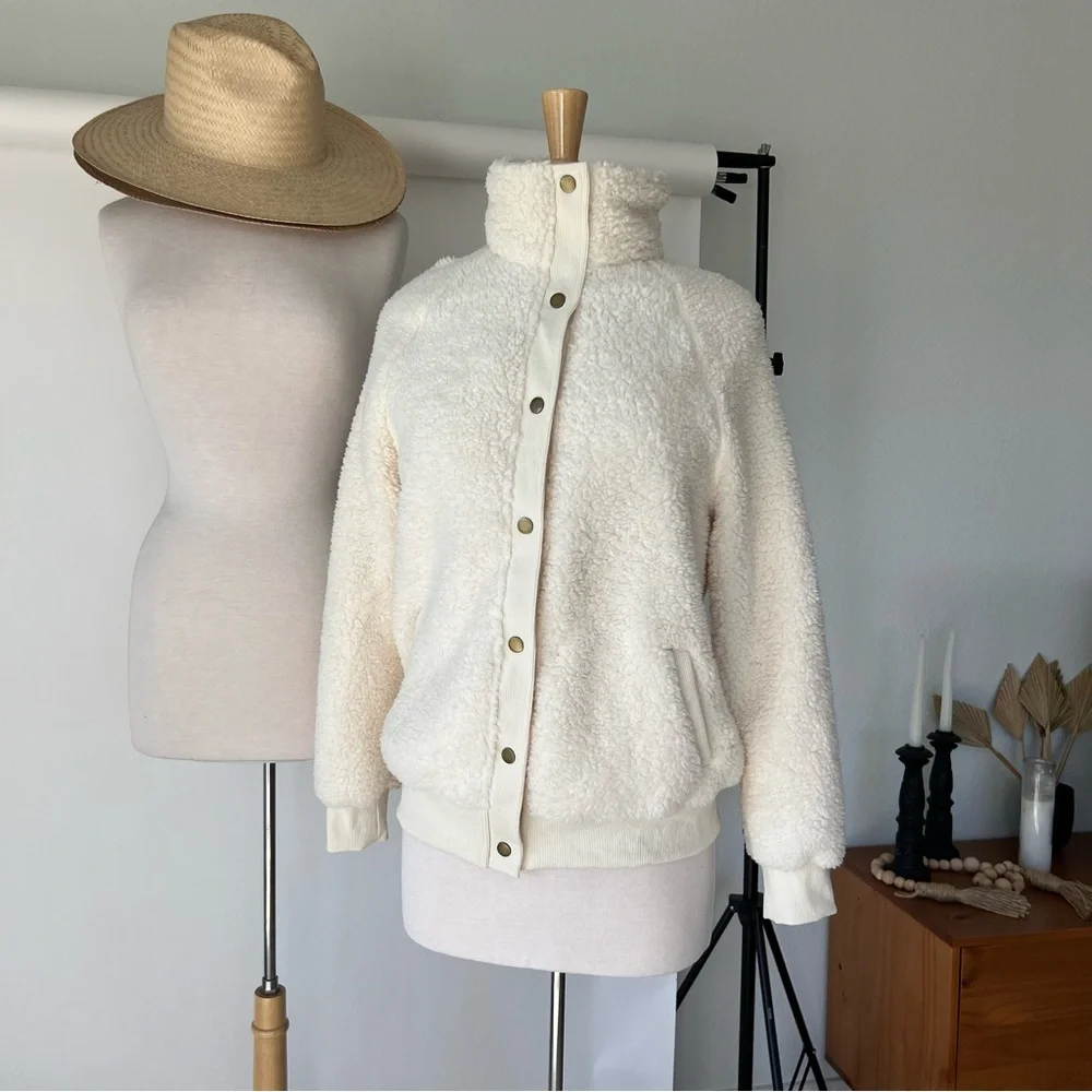 CREAM SHERPA JACKET - Picture 10 of 11